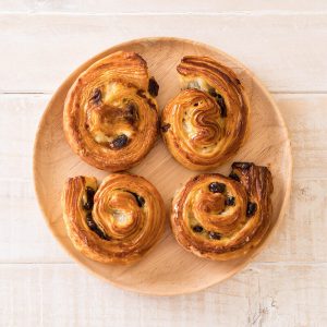 Cinnamon Raisin Roll